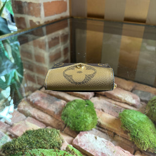 LOUIS VUITTON Reverse Monogram Zoe Wallet