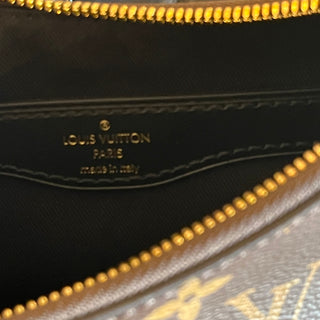 LOUIS VUITTON Boulogne PM Noir Monogram Canvas Shoulder Bag