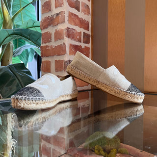 CHANEL CC Beige Espadrilles SZ 36 (US 6)