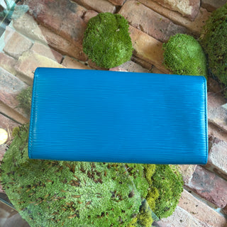 LOUIS VUITTON Blue Sarah Long Epi Leather Wallet