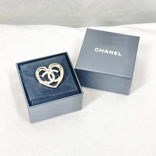 CHANEL Gold Heart CC Brooch