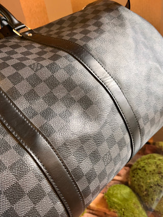 LOUIS VUITTON Keepall Bandouliere 55 Damier Graphite Canvas Duffel Bag