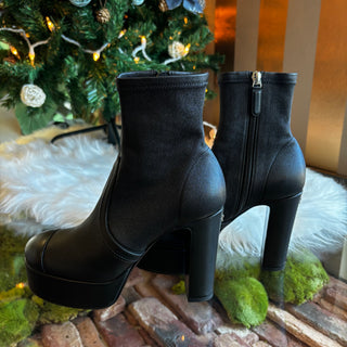 CHANEL Interlocking CC Logo Sock Boots 36.5