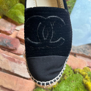 CHANEL CC Black Velvet Grosgrain Espadrilles SZ 41 (US 11)