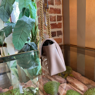 GUCCI GG Marmont Medium Beige Chevron Matelassé Leather Shoulder Bag