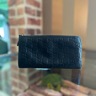 GUCCI Black Leather Guccissima Zip Around Wallet