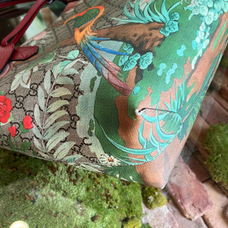 GUCCI GG Supreme Tian Red Coated Canvas Tote