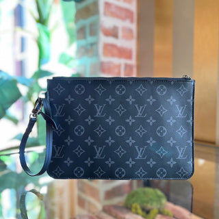 LOUIS VUITTON Light Pochette Black Monogram Eclipse Fragment Cabas Canvas Wristlet