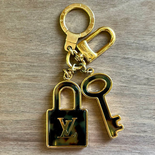 LOUIS VUITTON Confidence Brown Tortoise Shell Enamel Gold-Tone Padlock Bag Charm