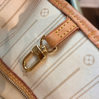 LOUIS VUITTON Damier Azur Neverfull MM