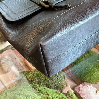 LOUIS VUITTON Utah Small Coffee Leather Yuma Messenger Bag
