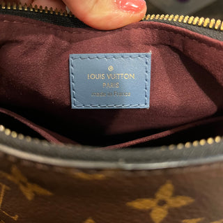 LOUIS VUITTON Beaubourg Mini Monogram Hobo