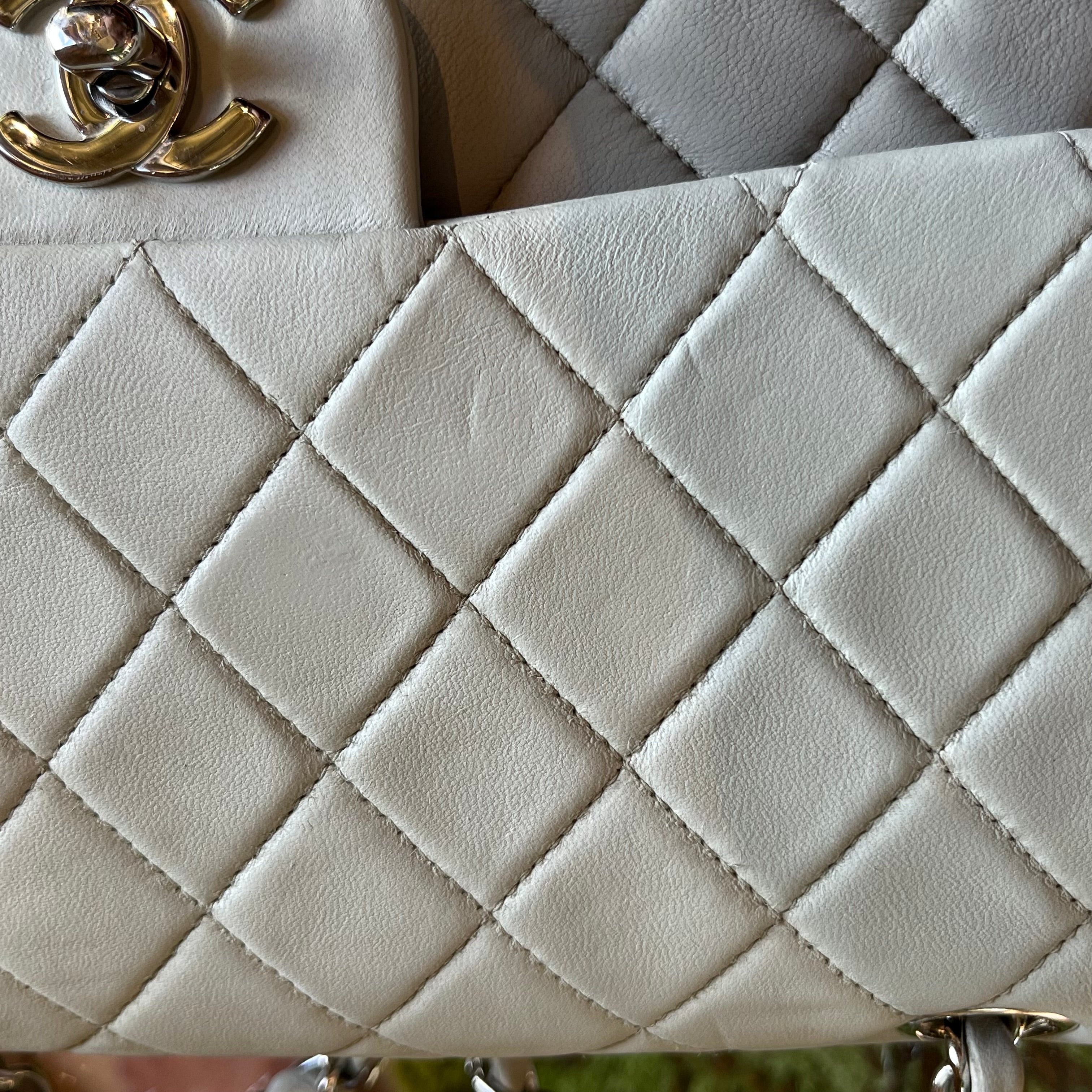 CHANEL Gray Quilted Lambskin Leather Vintage Medium Classic Double