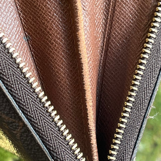 LOUIS VUITTON Monogram Brown Coated Canvas Zippy Coin Purse
