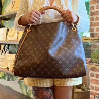 LOUIS VUITTON Artsy Brown Monogram Canvas Hobo Bag