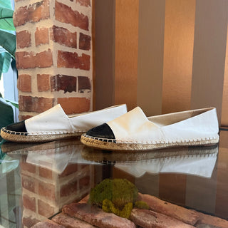 TORY BURCH White Leather Black Cap Toe Espadrilles SZ 8M