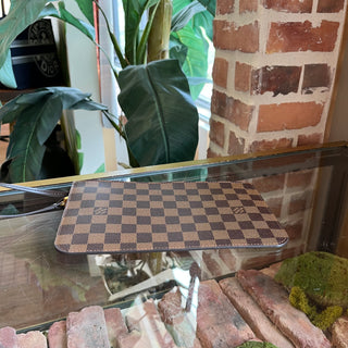 LOUIS VUITTON Neverfull Pochette Damier Ebene Canvas Pouch