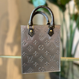 LOUIS VUITTON Sac Plat Petit Grey Metallic Monogram Vernis Tote