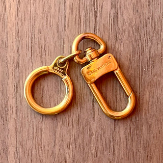 LOUIS VUITTON Anokre Gold-Tone Key Chain Bag Charm