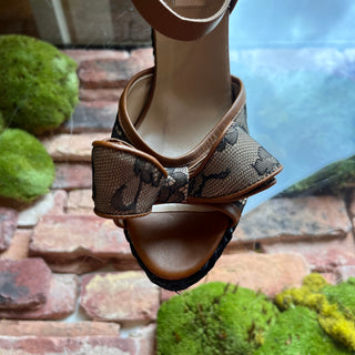 VALENTINO Lace Espadrille Wedges w/Bow SZ 39 (US 9)