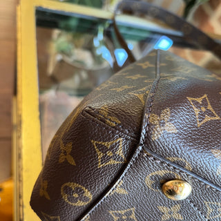 LOUIS VUITTON Montaigne MM Monogram Shoulder Bag