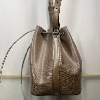 LOUIS VUITTON Petit Noe Pepper Epi Leather Drawstring Bucket Bag