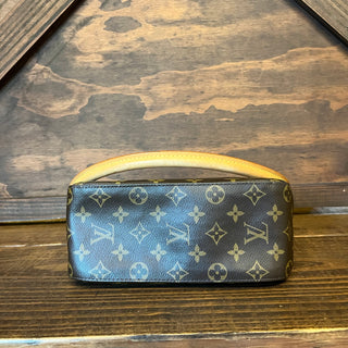 LOUIS VUITTON Looping MM Monogram Canvas Vintage Shoulder Bag