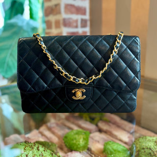 CHANEL Vintage Classic Jumbo Single Flap Bag
