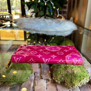 LOUIS VUITTON Zippy Wallet Limited Edition Valentine Floral Monogram Vernis