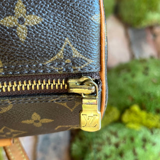 LOUIS VUITTON Papillon 26 Brown Vintage Monogram Canvas Satchel