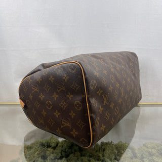 LOUIS VUITTON Monogram Canvas Speedy 35