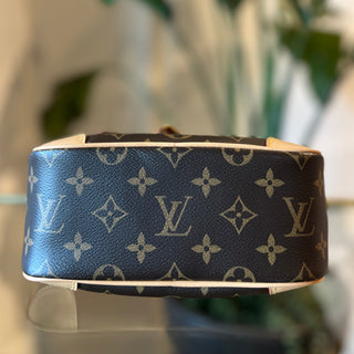 LOUIS VUITTON Mini Deauville Monogram