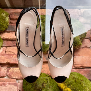 MANOLO BLAHNIK White/Black Slingback Patent Leather Heels SZ 35 (US 5)