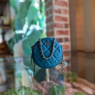 CHANEL Caviar Quilted Round Chain Crossbody Bag