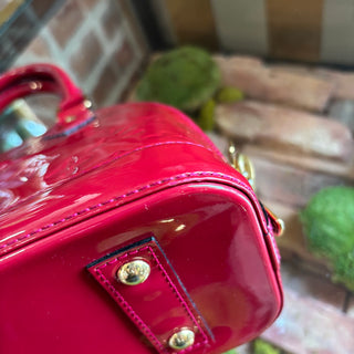 LOUIS VUITTON Red Alma Vernis BB
