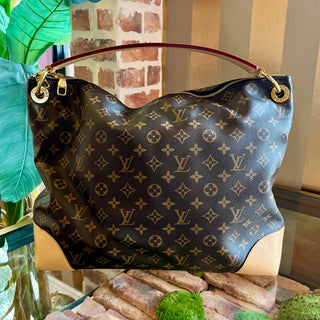 LOUIS VUITTON Berri MM Monogram Hobo