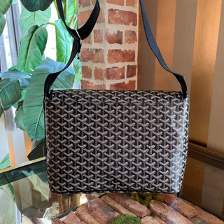 GOYARD Capetain Messenger Black Goyardine Canvas Crossbody