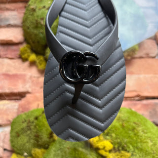 GUCCI Black Rubber Marmont Sandals SZ 38 (US 8)