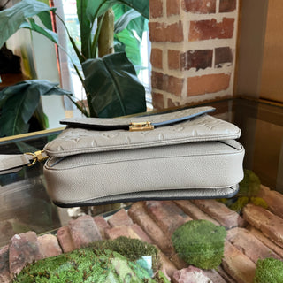 LOUIS VUITTON Pochette Metis Turtledove Empreinte Leather Crossbody Bag