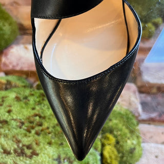 CHRISTIAN LOUBOUTIN Sharpeta Black Leather Pumps SZ 38 (US 8)