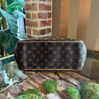 LOUIS VUITTON LV Monogram Batignolles Shoulder Bag
