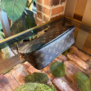 LOUIS VUITTON Boulogne PM Noir Monogram Canvas Shoulder Bag