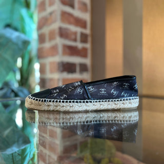 CHANEL Black Mesh Interlocking CC Espadrilles SZ 38 (US 8)
