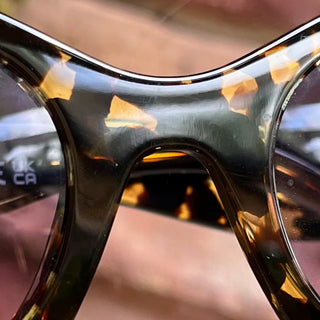 GIVENCHY GV40091I Tortiose Shell Acetate Oval Sunglasses