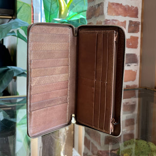 GUCCI Guccissima Bamboo Tassel Brown Aged Leather Zip Around Wallet