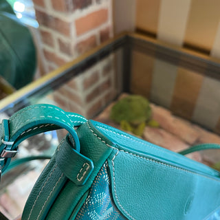 GOYARD Hirondelle Half Moon Green Goyardine Canvas Chevroches Calfskin Crossbody