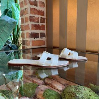 HERMES White Calfskin Leather Sandals SZ 38.5 (8.5 US)