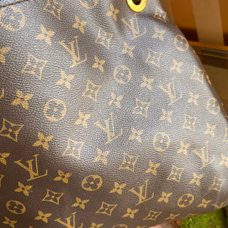 LOUIS VUITTON Artsy Brown Monogram Canvas Hobo Bag
