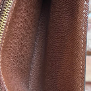 LOUIS VUITTON Sarah LV Monogram Brown Coated Canvas  Wallet