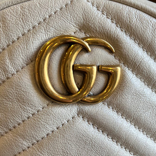 GUCCI Marmont Round Mini White Matelasse Glazed Calfskin Crossbody